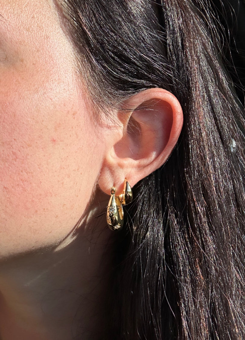 Starry Gold Earrings - 16K Gold Plated